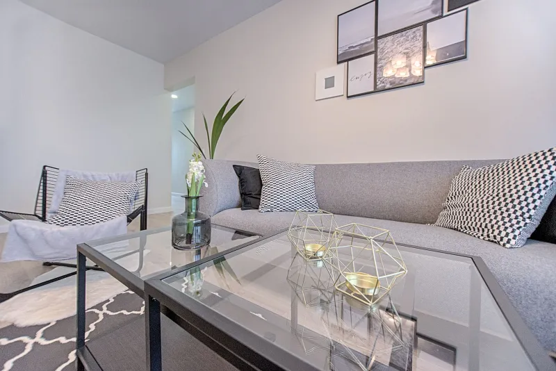 The Real Price of Going It Alone: What DIY Wallpaper Hanging Actually Costs Ulster Homeowners